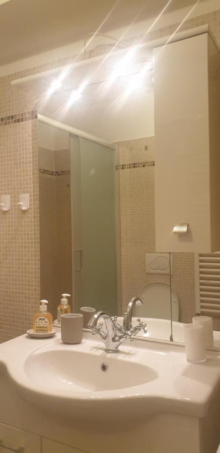 Isola Dal Verme Flat Apartment Milan Bagian luar foto