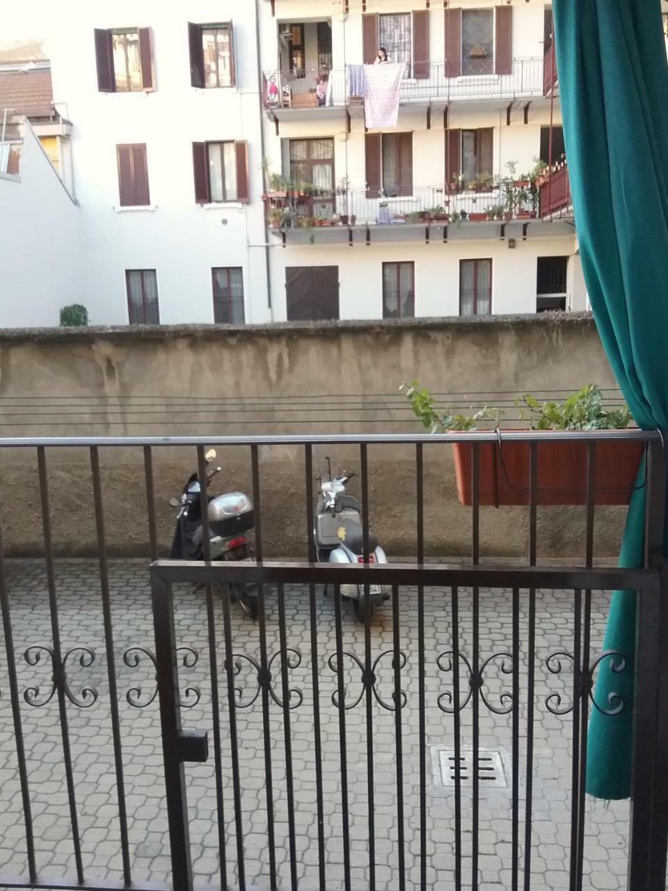 Isola Dal Verme Flat Apartment Milan Bagian luar foto
